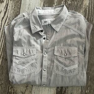 BKE Men's Striped Light Gray Casual Button-Down Shirt size Large